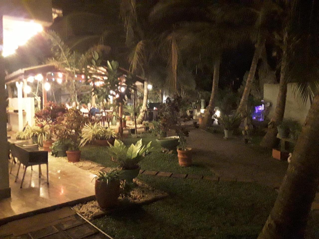 Karl * Kalutara